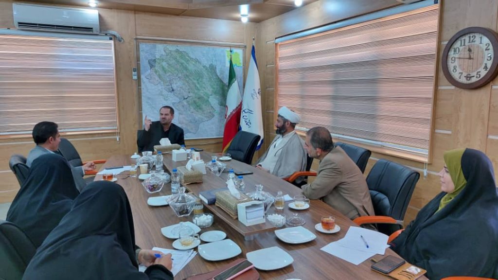 برای مشکلات دانشگاه فرهنگیان و مدارس سنگی تدبیری شود