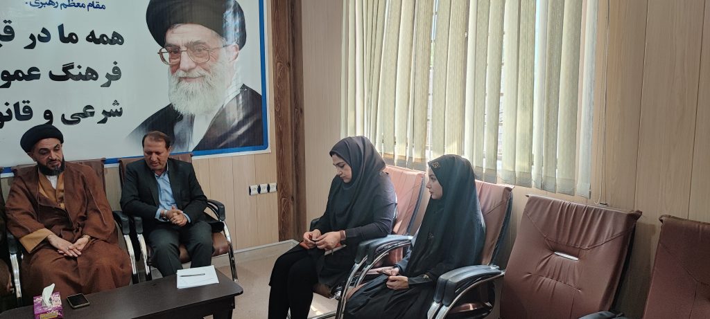 امام جمعه شهر سیسخت در جمع خبرنگاران